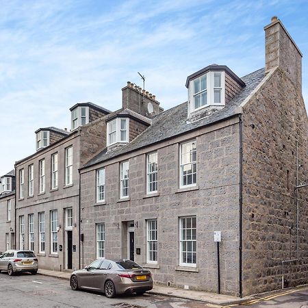 Villa Spire View à Aberdeen Extérieur photo